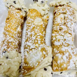Homamade Cannoli