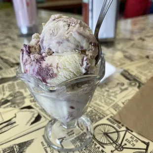 Blackberry Cobbler