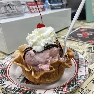 Peppermint Sundae in a waffle bowl