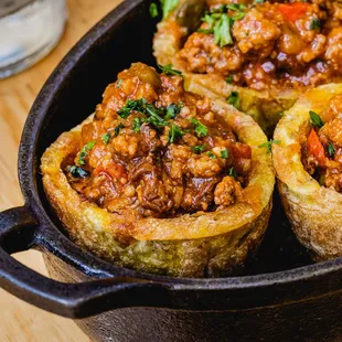 GREEN PLANTAIN CUPS PICADILLO
Green plantain cups stuffers with picadillo &quot; a la habanera &quot;