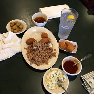 food, chicken wings and fried chicken