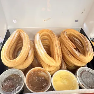 15 churros with 4 dips