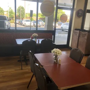 a table and chairs in a restaurant