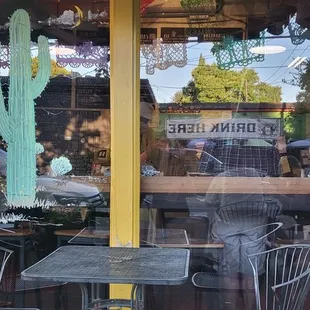 Outside dining tables