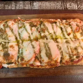 Caprese Pizza