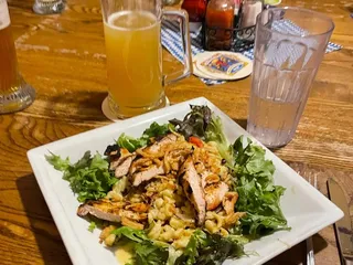 Daniel Girls Farmhouse Restaurant