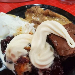 Bread pudding, brownie, blackberry cobbler, banana pudding