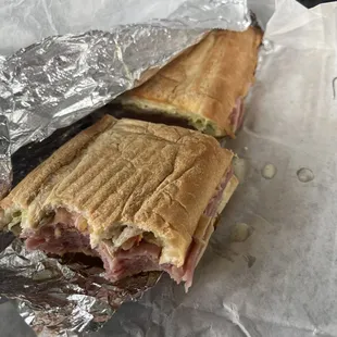 Medium Cuban