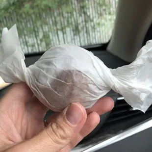 Potato roll wrapped in wax .... even the presentation was legit!