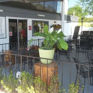 Outdoor seating area and order window. No smoking in patio area. Appears it would be dog friendly..