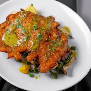 food, chicken wings and fried chicken