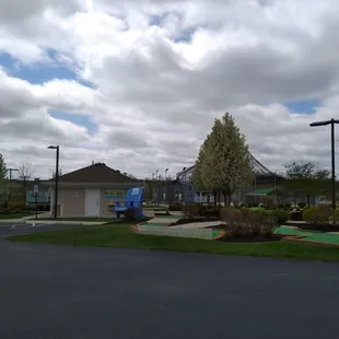 View when approaching from the parking lot