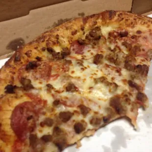 Pepperoni , sausage, ground beef!!! Butter garlic crust!!! Cheese garlic dip was pretty much just butter