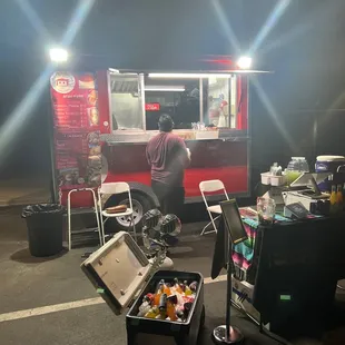 a food truck at night