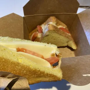 Grilled cheese &amp; tomato