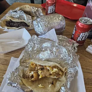 Chicharron w egg