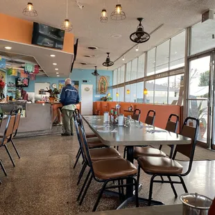 Interior was awesomely retro diner style. Loved it.