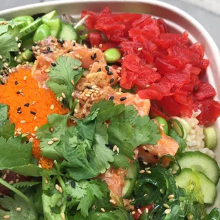 2 Proteins Poke Bowl close-up