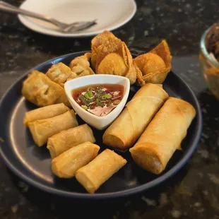 Appetizer Sampler, yum!