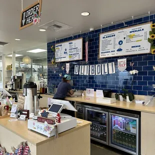 Waiting for my order!