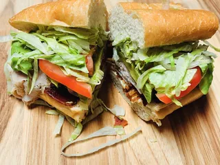 Mom’s Deli