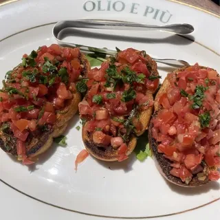 BRUSCHETTA AL POMODORO