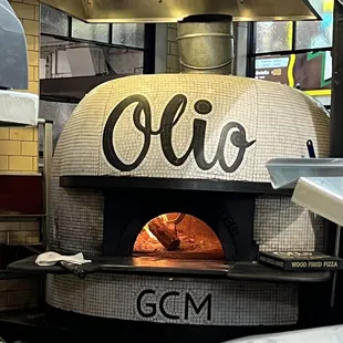 Pizza oven