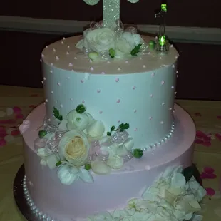 This cake was amazing! Mocha on top and tres leches on the bottom