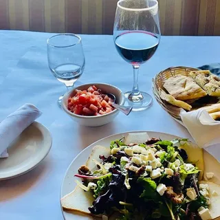 Pera e Gorgonzola Insalate