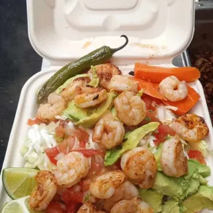 Shrimp Bolw delicioso lo recomiendo