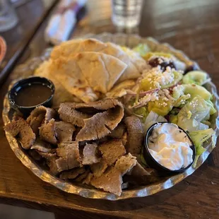 Gyro platter