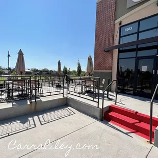 Entry area and outside dining
