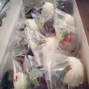 Yummy chocolate covered strawberries.