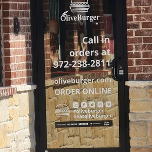 Call ahead orders, then park in the delivery spaces in front. Order online also.