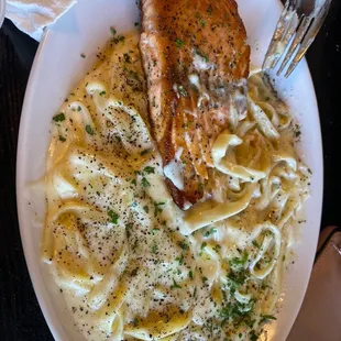 Grilled salmon (with Alfredo pasta)