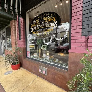 Located in Downtown Lodi next to the Brick House Restaurant