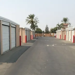 Drive-Up, Ground Level Storage in Bakersfield, CA