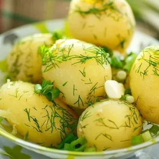 Yang Potatoes with garlic &amp; Dill