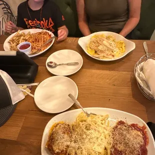 Tour of Italy, Chicken Tortelloni Alfredo, Spaghetti with Marinara