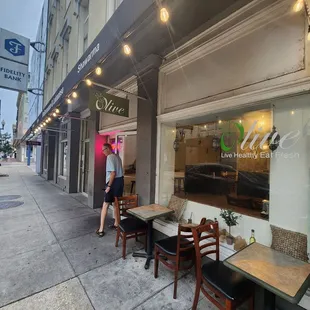 Olive Restaurant - Live healthy.  Eat fresh.