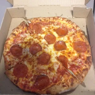pepperoni pizza