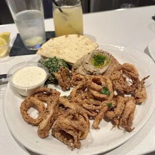 Crispy Calamari Entree.
