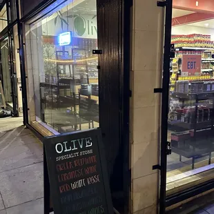 Wonderful grocery store, come &amp; discover!