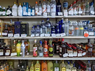 C J's Liquor