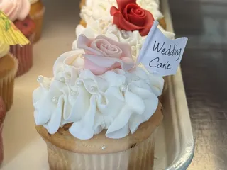 Tres Belle Cakes