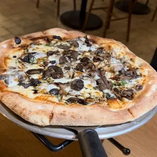 Garlic Mushroom Pizza