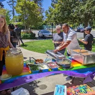 Condiments, mango water, rice and beans