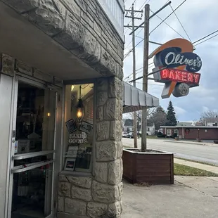 the entrance to the restaurant