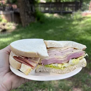 Oliver's Deli
