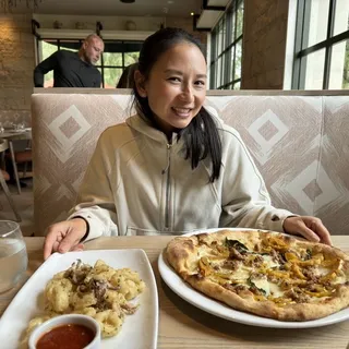 Zucca e Salsiccia Pizza Lunch